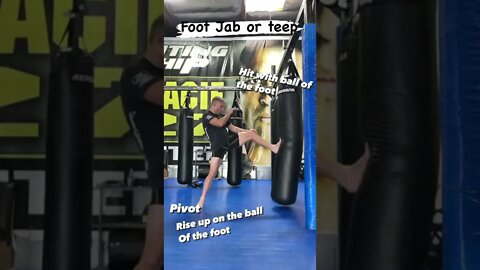 Muay Thai Foot Jab