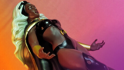 Storm - Diamond Select Toys