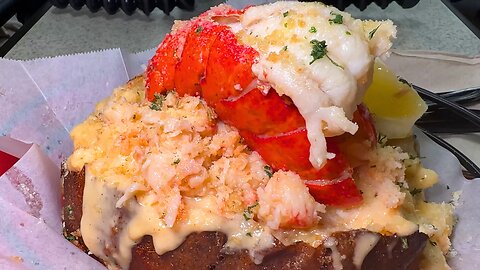 Las Vegas's BEST Tacos & WHOLE LOBSTER Loaded Baked Potato!