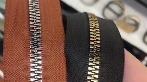 metal zipper