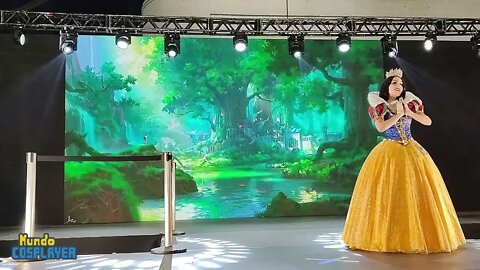 Apresentação Cosplay Tradicional de Branca de Neve no Anime Friends 2022