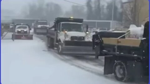 Tornados afectan a Florida. Poderoso sistema de nevadas recorre el este de EE.UU.