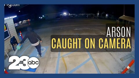 Arson in Bakersfield caught on camera