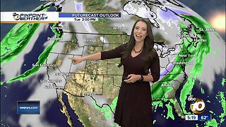 10News Pinpoint Weather with Meteorologist Angelica Campos