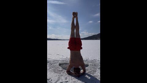 ❤️Headstand to Ice plunge #WimHofMethod