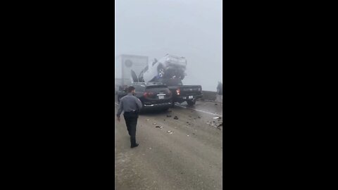 In the USA 🇺🇸 there was a pile up of a 158 cars due to heavy fog