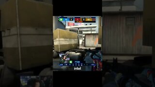 PYTHON 1v2 CLUTCH x HEET #Shorts #CSGO