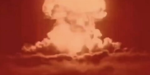 Supposed ‘Real Footage’ of Oppenheimer Testing The Atomic Bomb