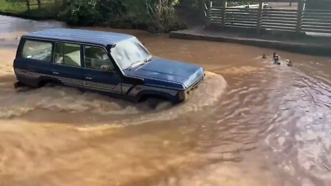 Rufford Ford || Vehicles vs DEEP water compilation-4