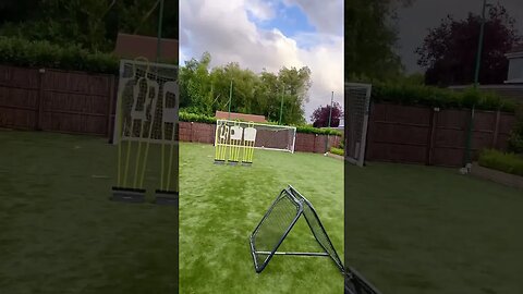 TOP BINS GARDEN FREE KICK *POV* 🎯🔥