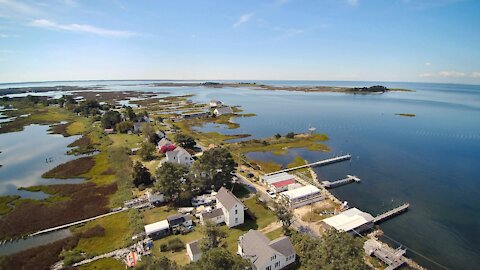 Frenchtown, Maryland via Typhoon H (480) - (Aerial)