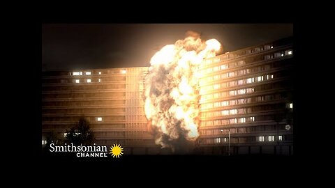 A Horrific Plane Crash Into an Amsterdam Apartment Complex | Air Disasters | Smithsonian Channel