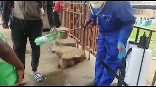 SOUTH AFRICA - Johannesburg - Covid-19 - Bontle Ke Botho clean up Campaign in Alexandra - Video (Ufa)