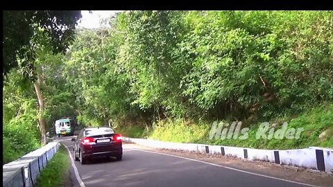 TNSTC Bus and Car Carefully Crossing, Tourist Bus Turning Kolli Hills 67-70 Hairpin bend