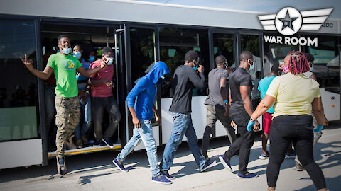 Haitians Steal Border Patrol Buses and Escape Into Texas