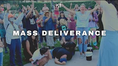 MASS DELIVERANCE - Many Demons flee at once! - 5F Church