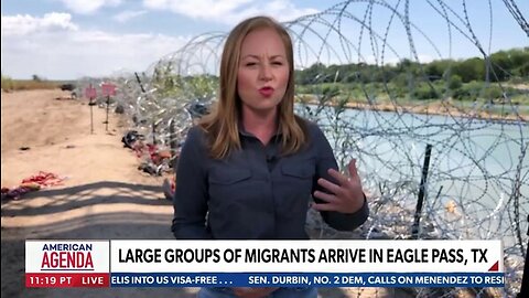 Large groups of migrants arrive in Eagle Pass, TX