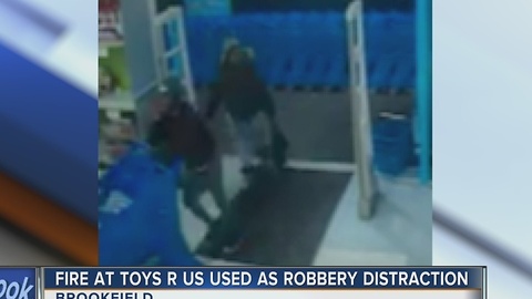 Fire at Toys R Us used as distraction for theft