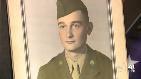 World War II veteran shares stories of service