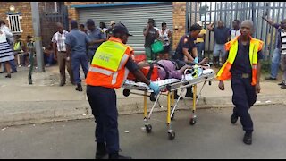 SOUTH AFRICA - Johannesburg - Metrorail train accident (Video) (Wkj)