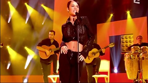 Alizée - La Isla Bonita (Live)