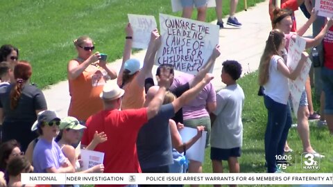 March for Our Lives event draws hundreds to Memorial Park to stand up to gun violence