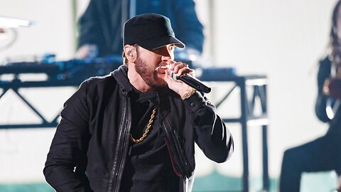 Eminem Faces Intruder In His Living Room