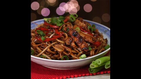 Chicken Lo Mein [GMG Originals]