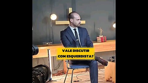 Veja essa entrevista de Eduardo Bolsonaro.