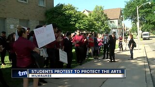 Students protest to protect the arts