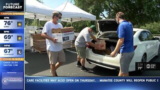 St. Petersburg clinic provides food for families in need, provides cooking lessons