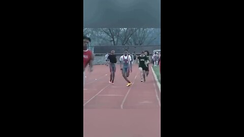 HOW does he run like that?!?!