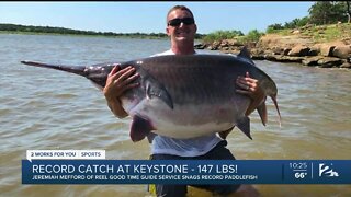 Oklahoma man catches record-breaking paddlefish on Keystone Lake