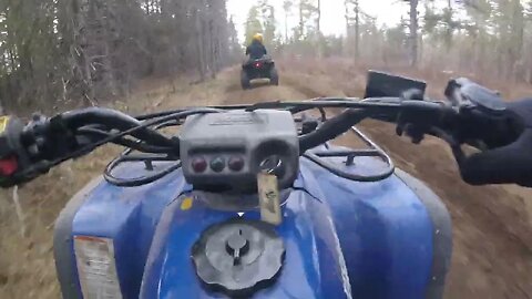 Fun on the 4 Wheelerz wit Burnzy ( Honda Fourtrax )