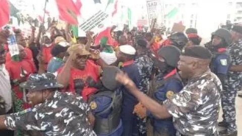 Lawmakers flee as protesters swarm National Assembly over Tinubu’s subsidy removal