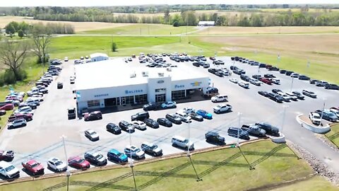 Circle Hyperlapse of Bolivar Ford in Bolivar, TN