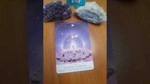 #shorts #cardoftheday #tarot #oracle #workyourlight #birthing #newage #5