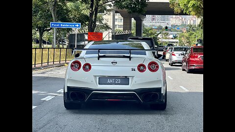 Nissan GTR R35 HKS in Tunnel KL