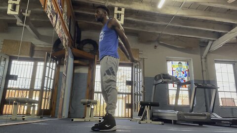 Stretching before boxing 🥊