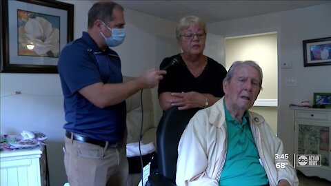 Hospice volunteer makes special visit for Korean War veteran