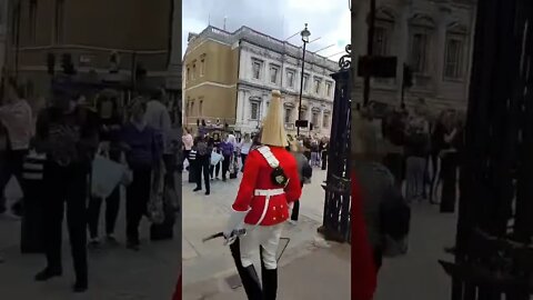 It's a Quiet day 16 September 2022 #horseguardsparade