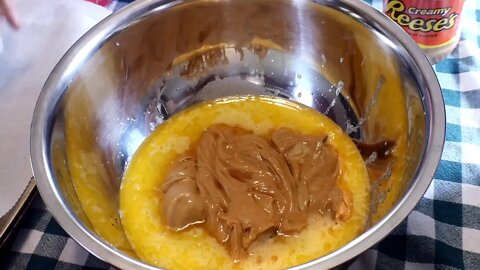 How to Make Chocolate & Peanut Butter eggs *Balls* Yum Yum #fyp