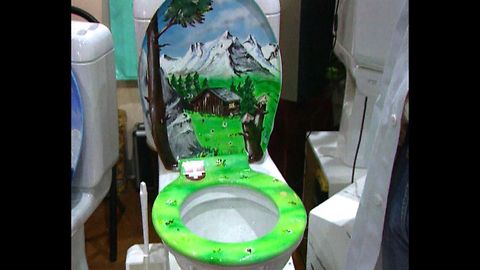 Man Invents Singing Toilet