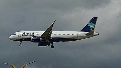 Airbus A320NEO PR-YRU vindo de Campinas para Manaus,A320NEO PR-YRU coming from Campinas to Manaus