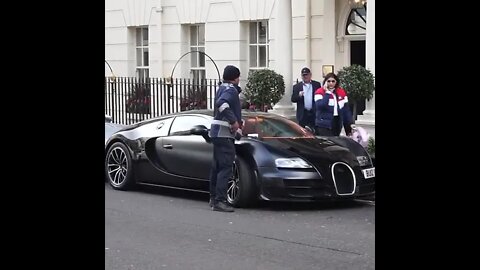 #bugatti #veyron #bugattis #bugattiveyron #supercar #hypercar #cars #hypercars #supercarlife