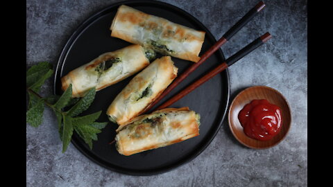 Spinach cheese spring rolls