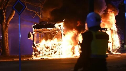 Mariupol? No, Malmö. Riots in Sweden.