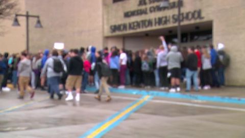 Extended video: Simon Kenton students protest gun violence after Florida school shooting