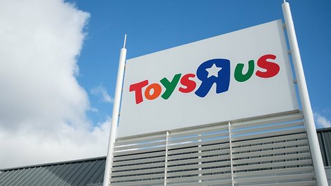 Former Toys R Us Owners Set Up $20M Severance Fund For Employees