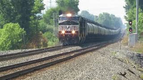 Norfolk Southern Tanker Train from Delaware, Ohio